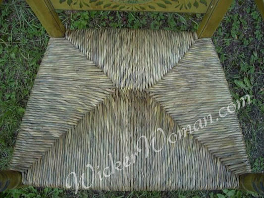 Hand-twisted natural bulrush seat