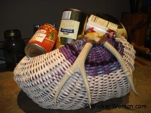 Can goods flatten basket bottoms