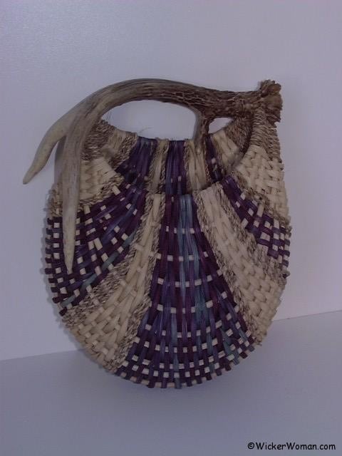 Peters antler basket wall pocket