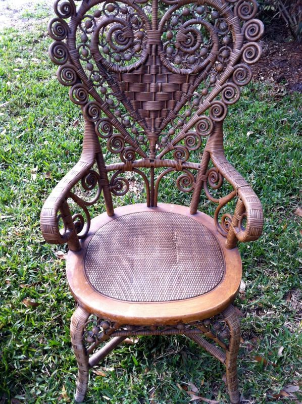 heart-shape-victorian-wicker-lady-chair