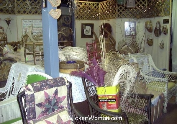 inside-wicker-shop-ZF-MN